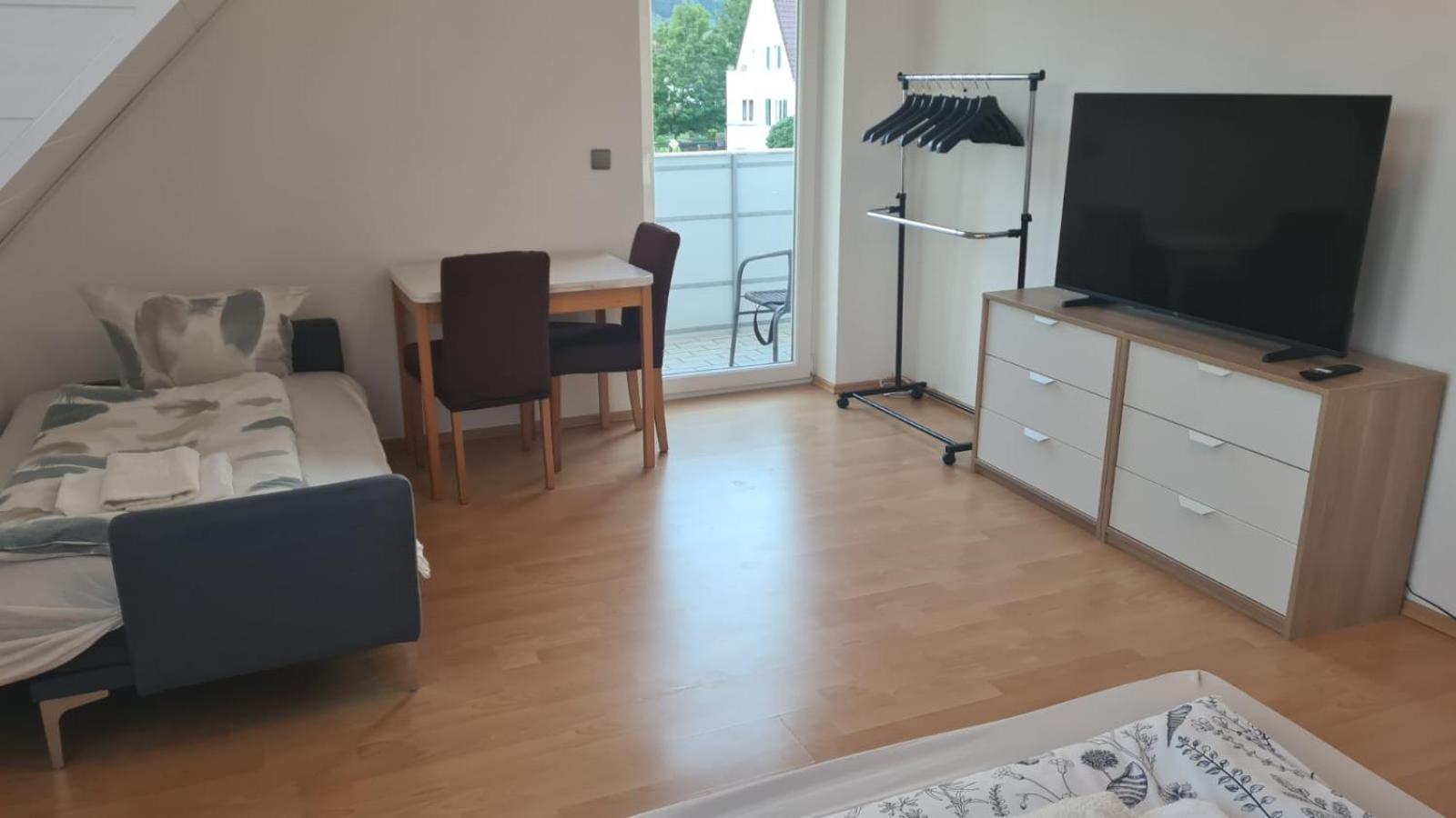 Schlafzimmer 1 Mit Top Aussicht Ueber Weilstetten Balingen Esterno foto
