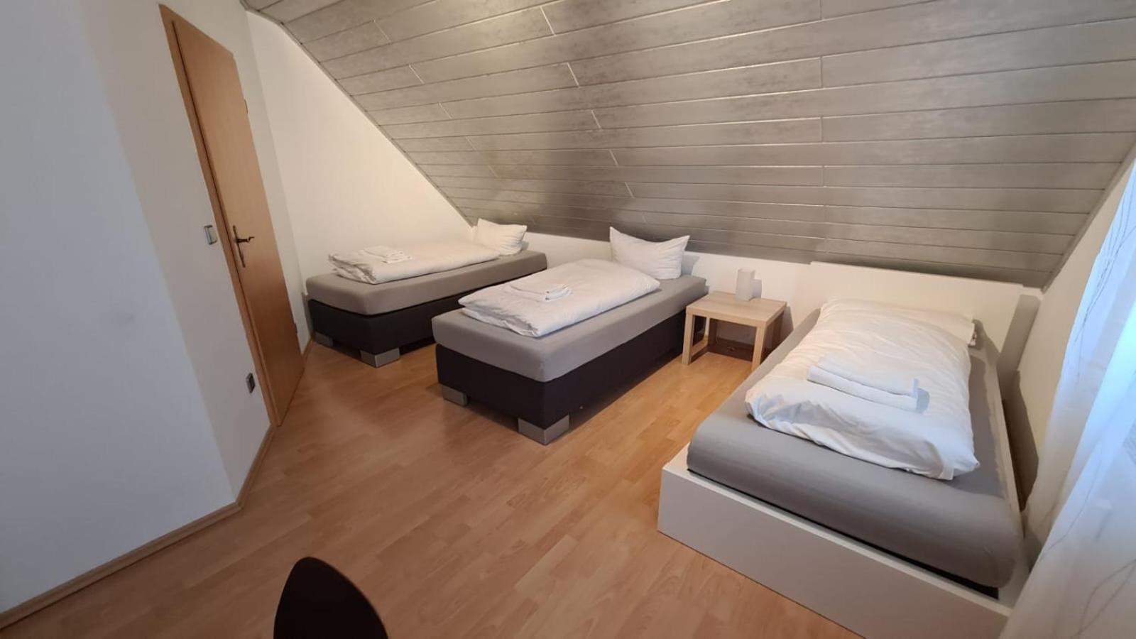 Schlafzimmer 1 Mit Top Aussicht Ueber Weilstetten Balingen Esterno foto