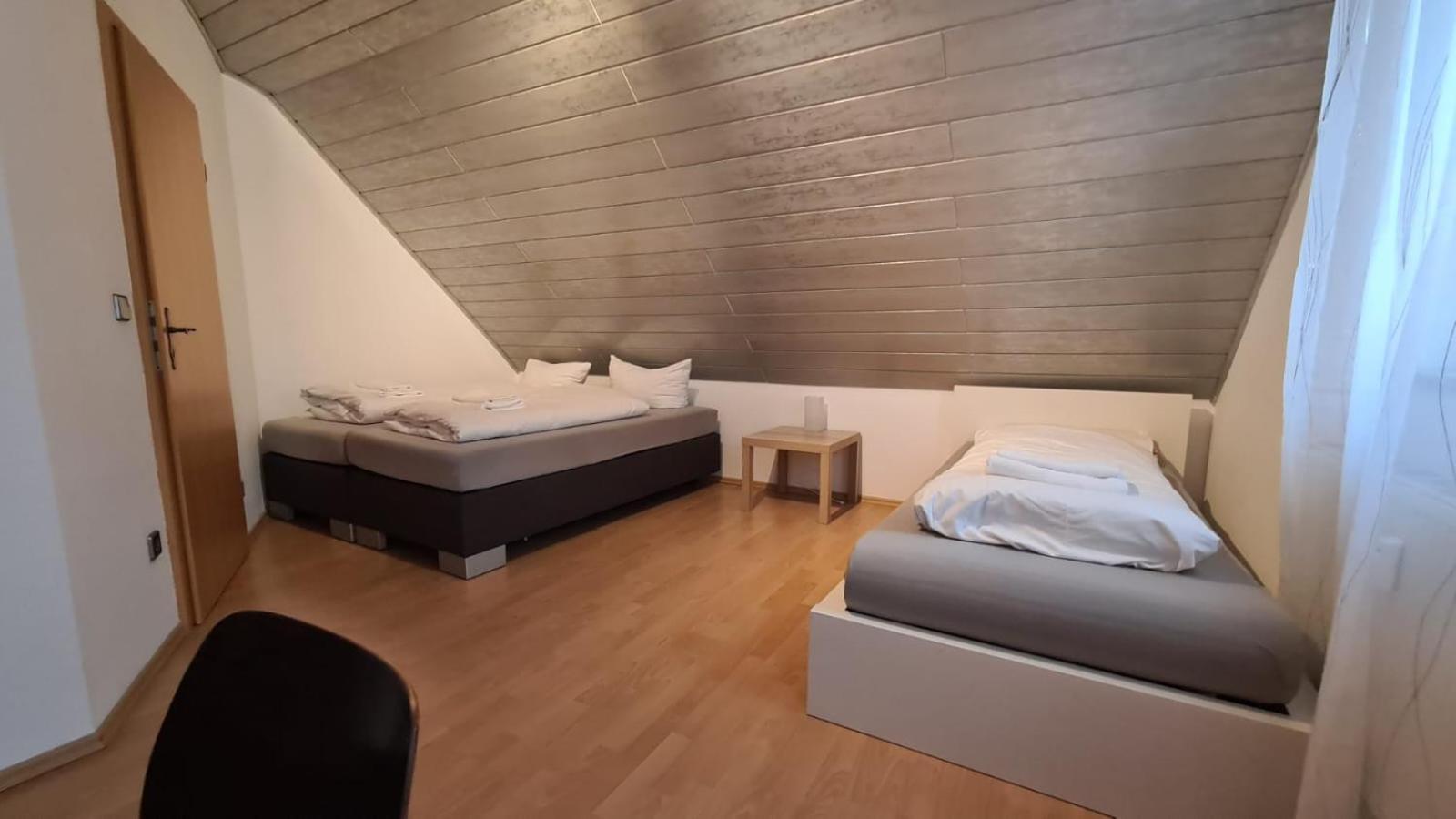 Schlafzimmer 1 Mit Top Aussicht Ueber Weilstetten Balingen Esterno foto