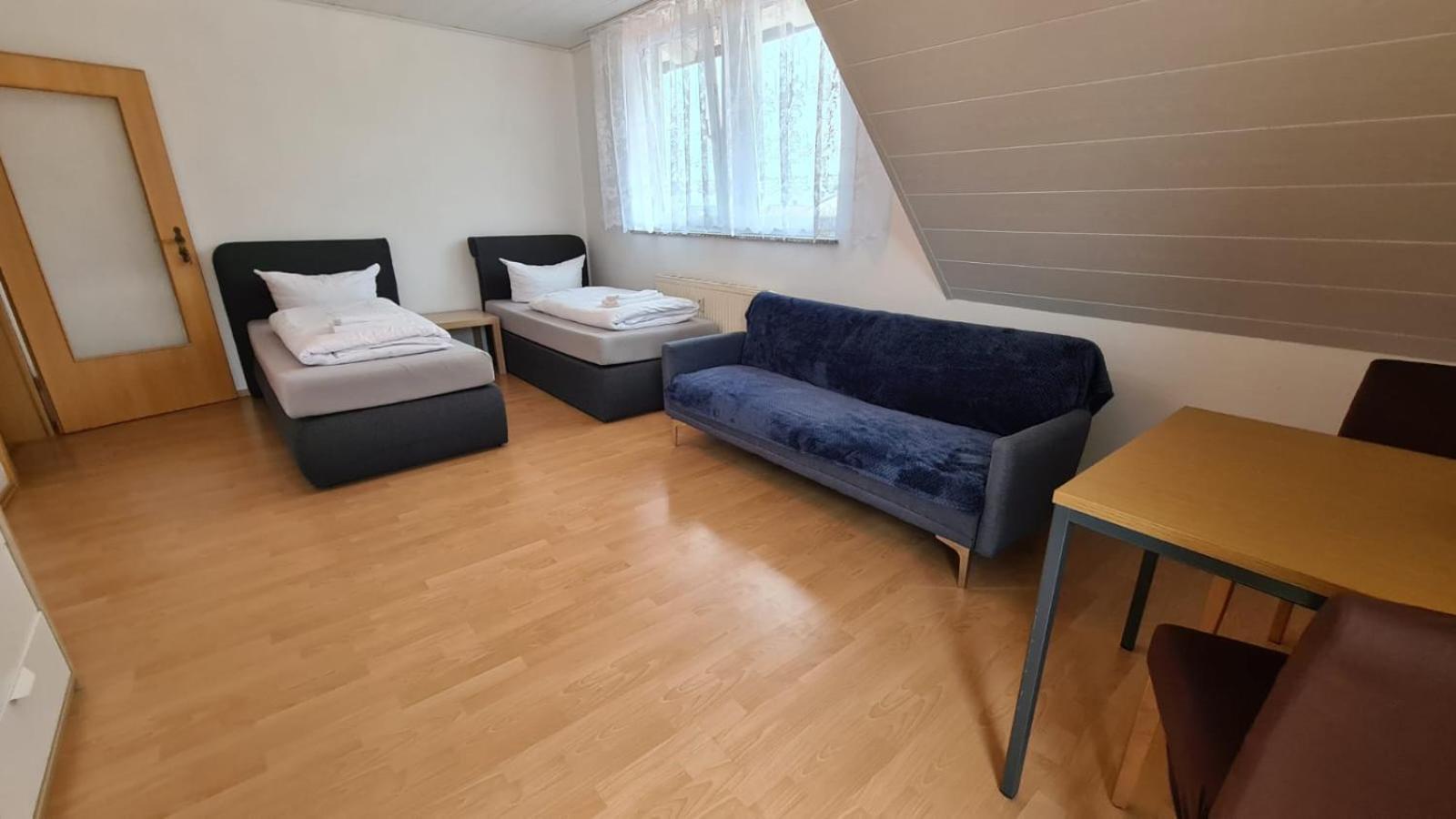 Schlafzimmer 1 Mit Top Aussicht Ueber Weilstetten Balingen Esterno foto