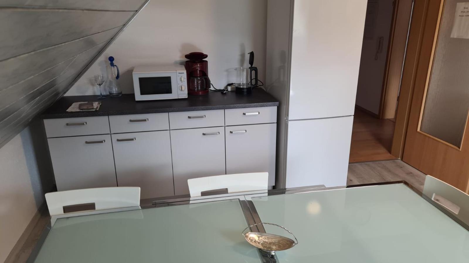 Schlafzimmer 1 Mit Top Aussicht Ueber Weilstetten Balingen Esterno foto